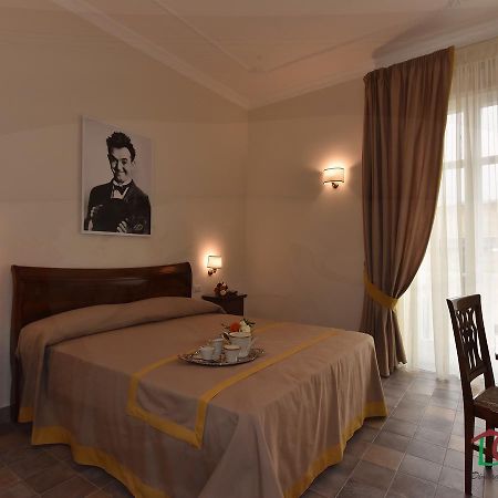 Bed and Breakfast Dimora Conte Di Ruvo Nápoles Exterior foto